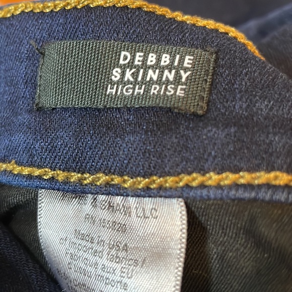 COPY - Veronica Beard Debbie Skinny high rise jeans - Picture 10 of 11